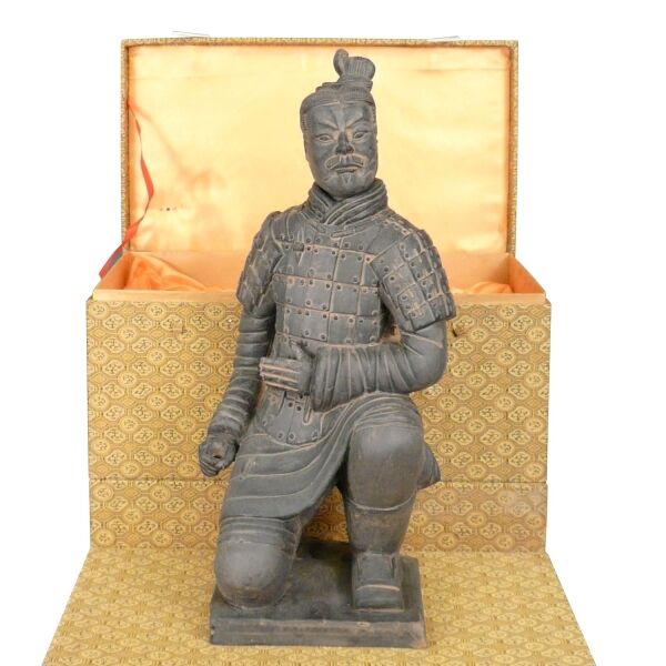 Archer - Chinese Xian soldier statuette in terracotta - Xian warrior statues -