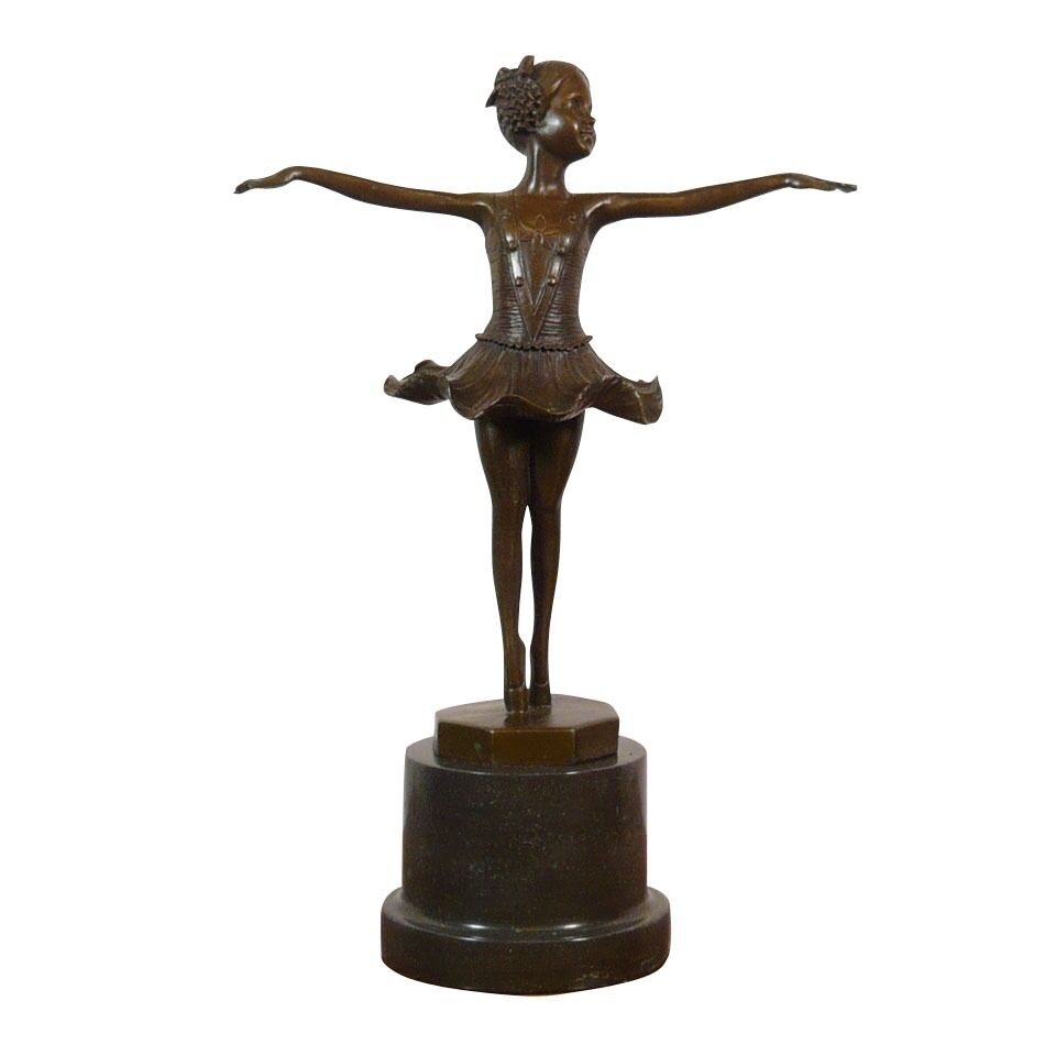 Bronze statue of a young dancer on pointe - Bronze -