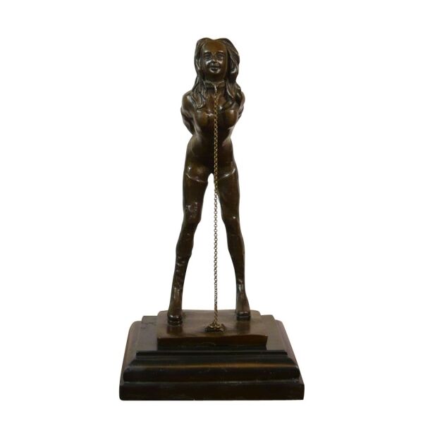 Erotic bronze sculpture "The submissive" - ​​Nude bronze sculpture