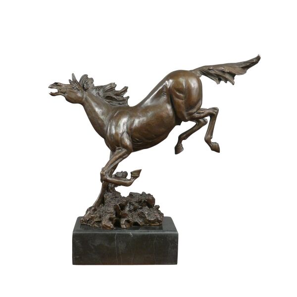 Bronze statue of a Horse - Equestrian sculpture -