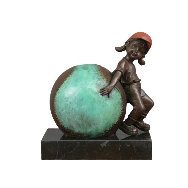Bronzeskulptur - Barnet og baseballen
