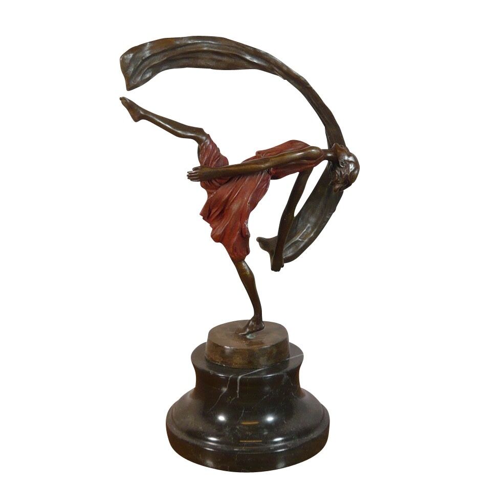 Statue en bronze - La danseuse au voile 5 Statue en bronze d'une danseuse. Sculpture art déco -