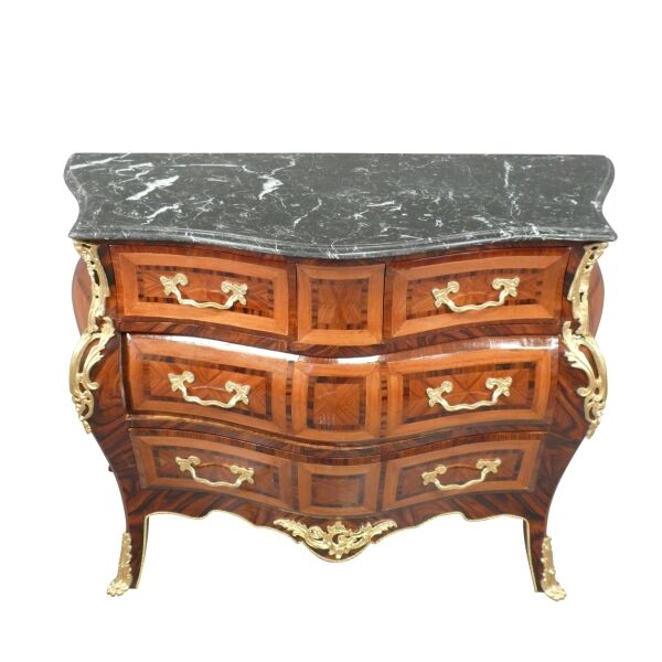 Commode Louis XV galbée 4 Commode Louis XV - Meubles de style Louis XV