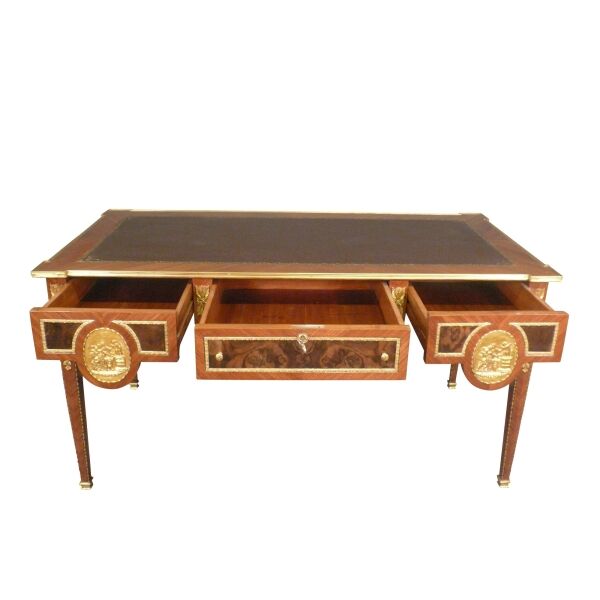 Bureau style Louis XVI ministre 2 Bureau-plat-louis-XVI-ministre