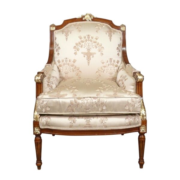 Fauteuil bergère Louis XVI en bois massif 1 Fauteuil bergère Louis XVI en bois massif - Fauteuil Louis 16