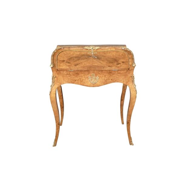 Bureau de pente Louis XV en ronce d'érable 3 Bureau de pente Louis XV en ronce d'érable - Meubles louis 15