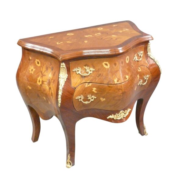 Commode Louis XV galbée façade et côtés 4 Commode Louis XV galbée toutes faces - Meuble louis 15